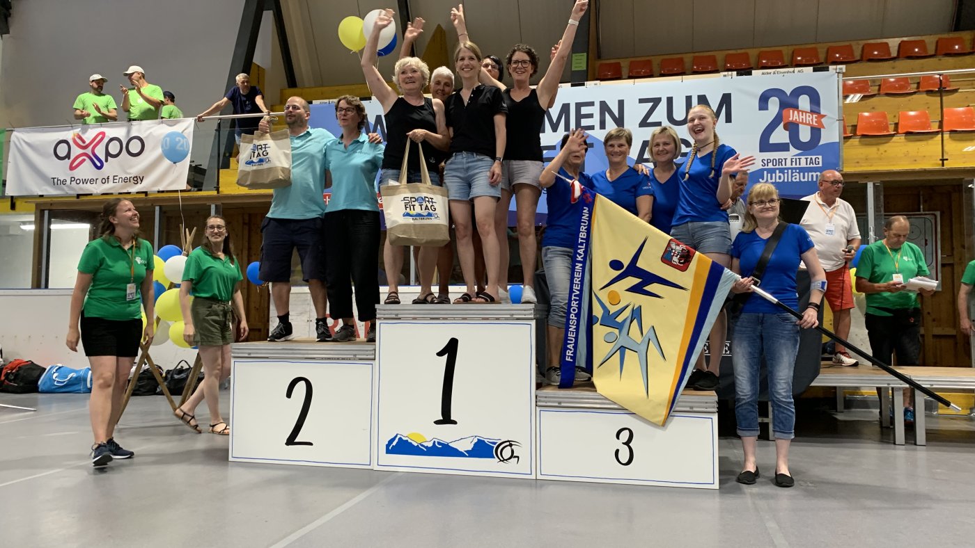34-podest-netzballerinnen.jpg